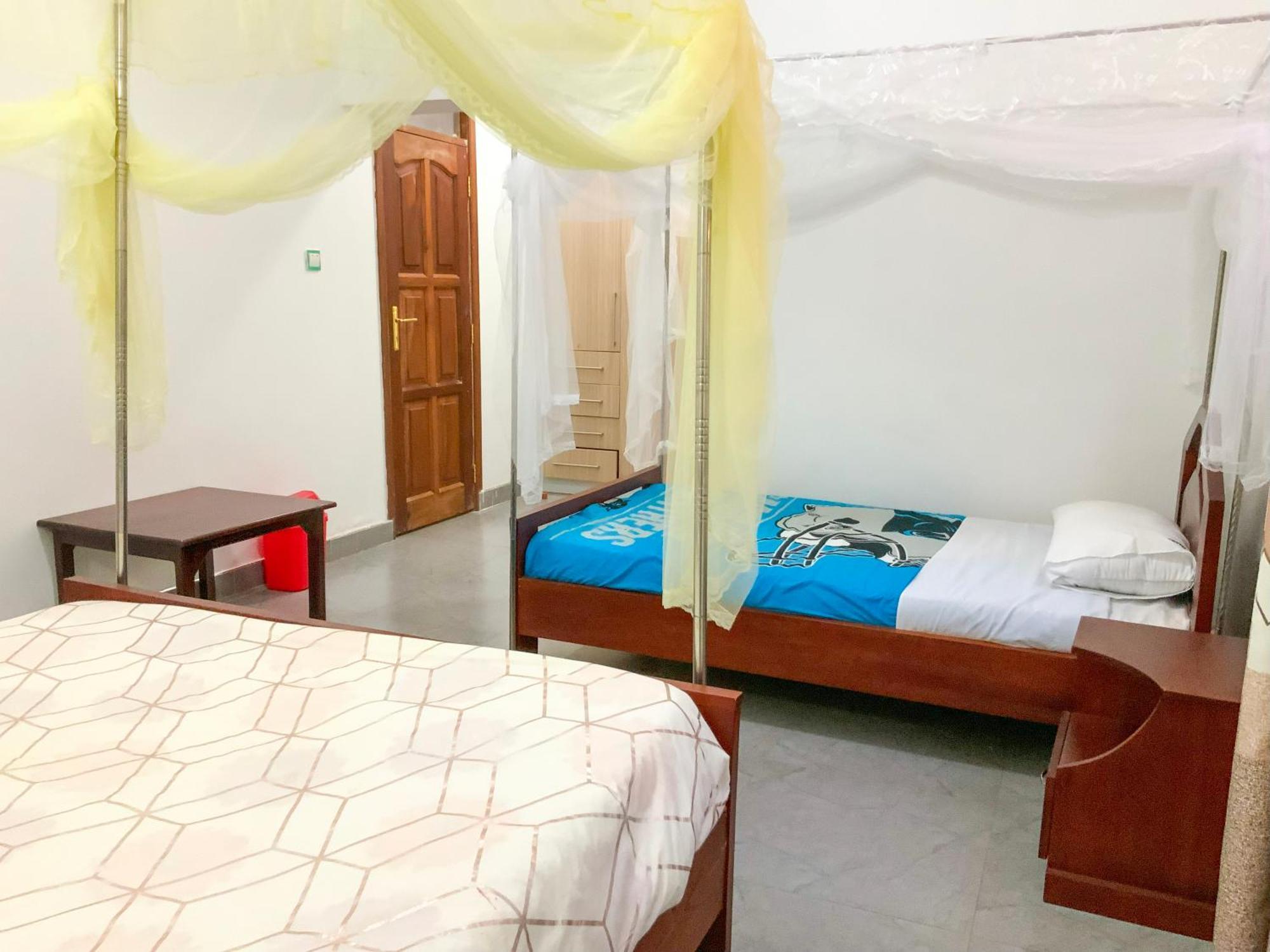 Hendo Hotel Энтеббе Экстерьер фото