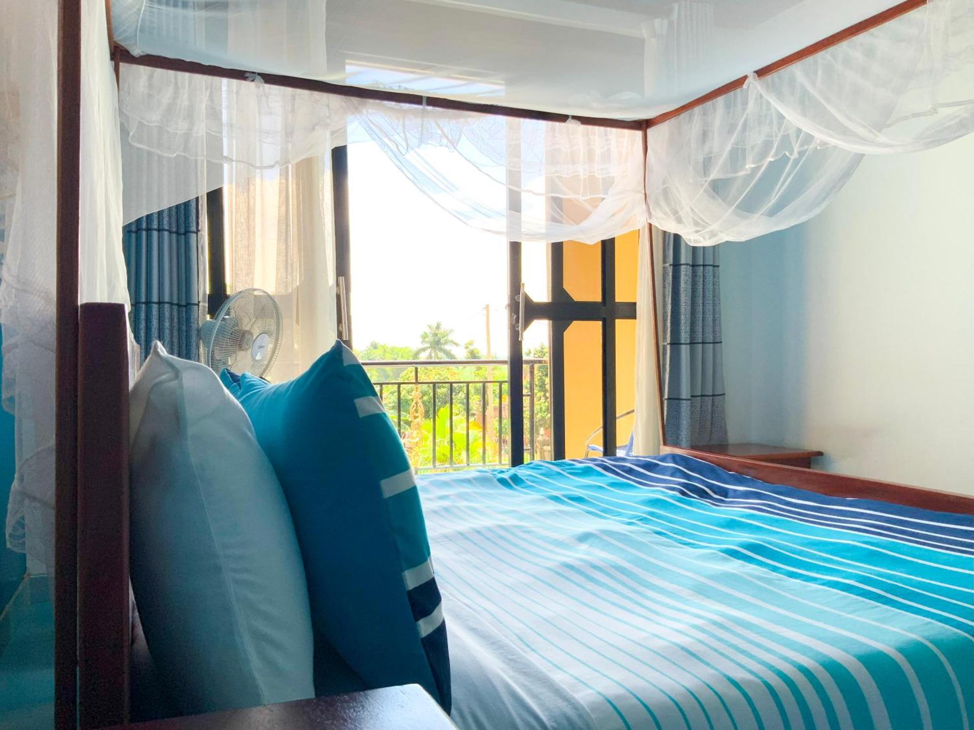 Hendo Hotel Энтеббе Экстерьер фото