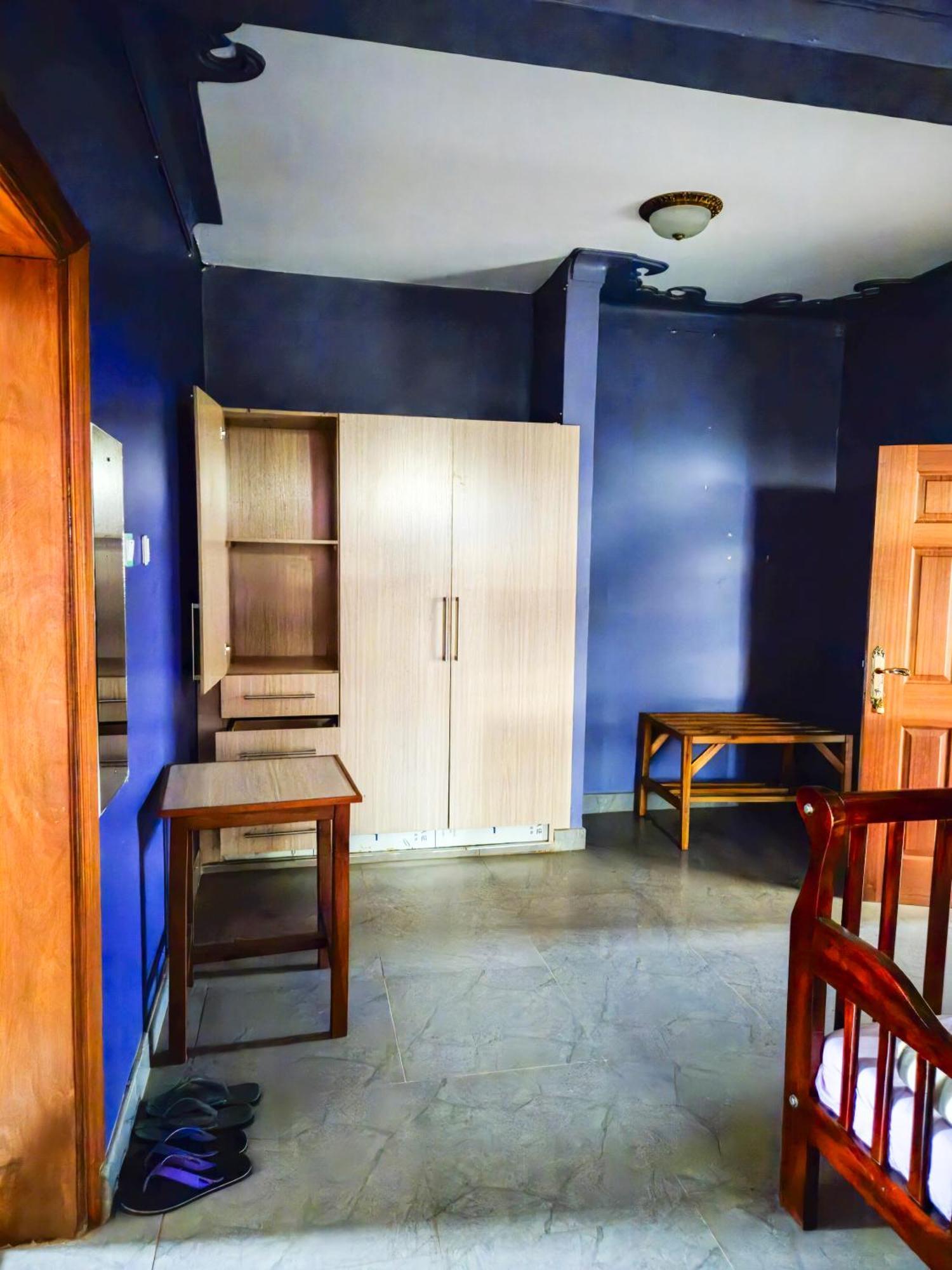 Hendo Hotel Энтеббе Экстерьер фото